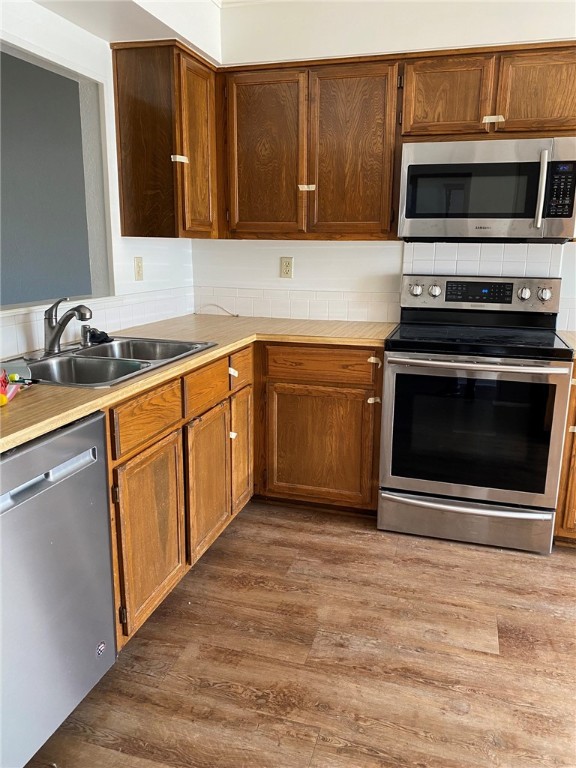 Metfield Courts Bvv - Residential