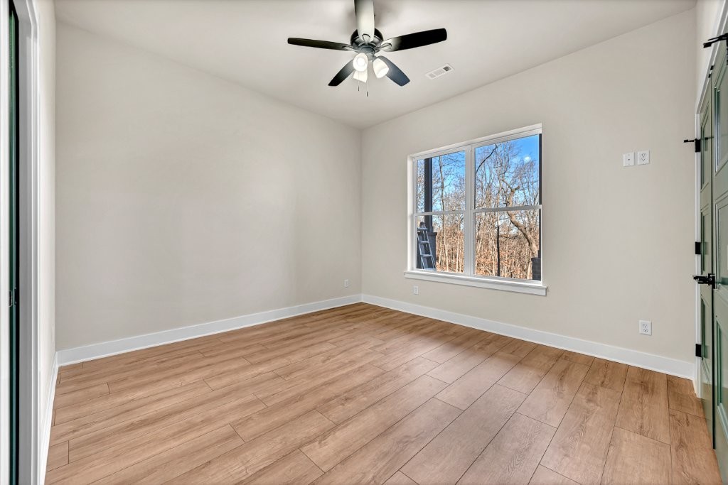 Thompson Estates Bvv - Residential