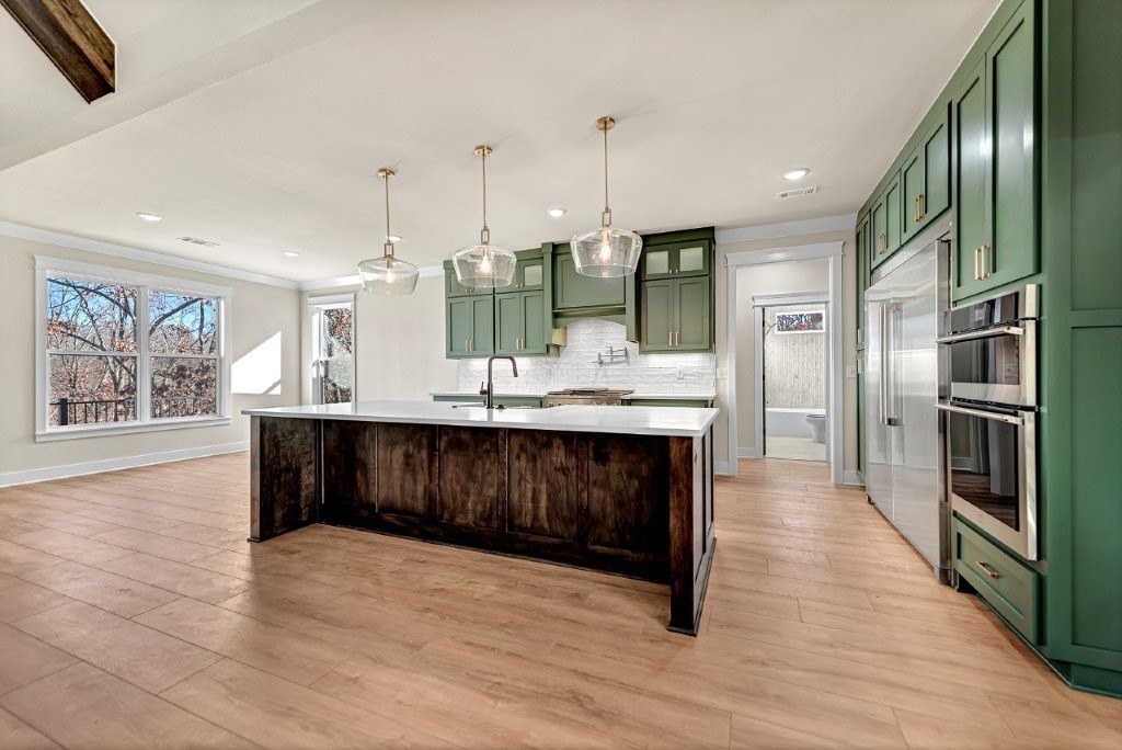 Thompson Estates Bvv - Residential