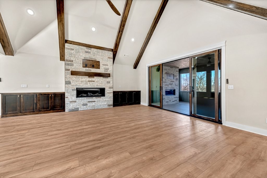 Thompson Estates Bvv - Residential