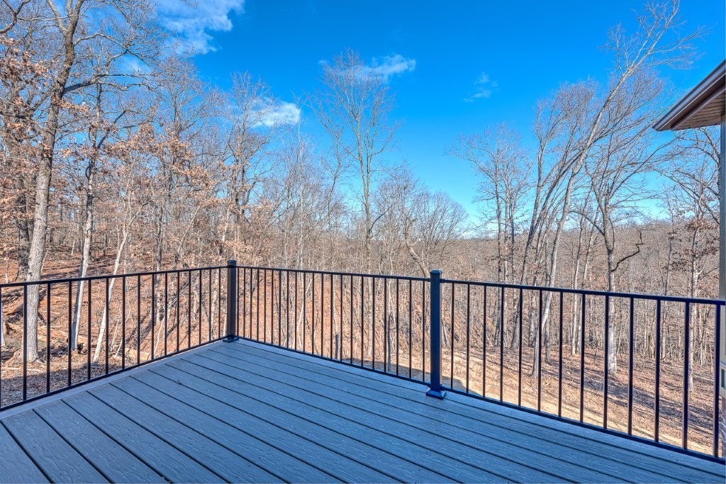 Thompson Estates Bvv - Residential