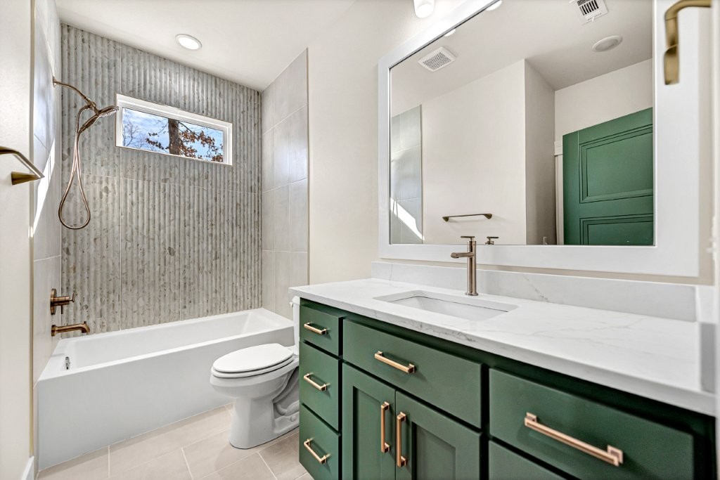 Thompson Estates Bvv - Residential