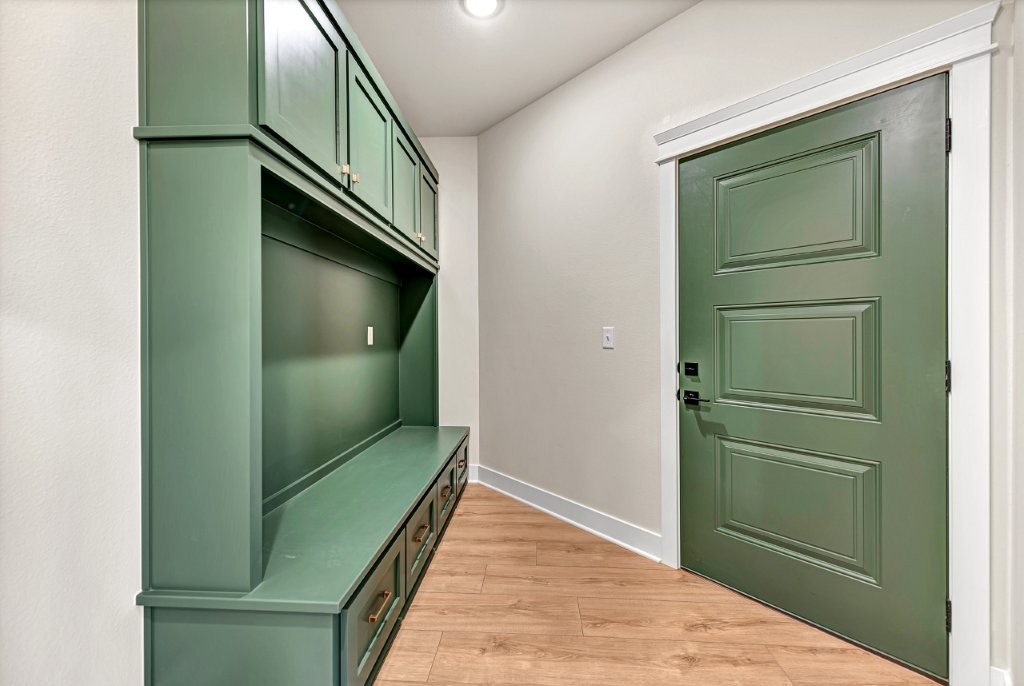 Thompson Estates Bvv - Residential