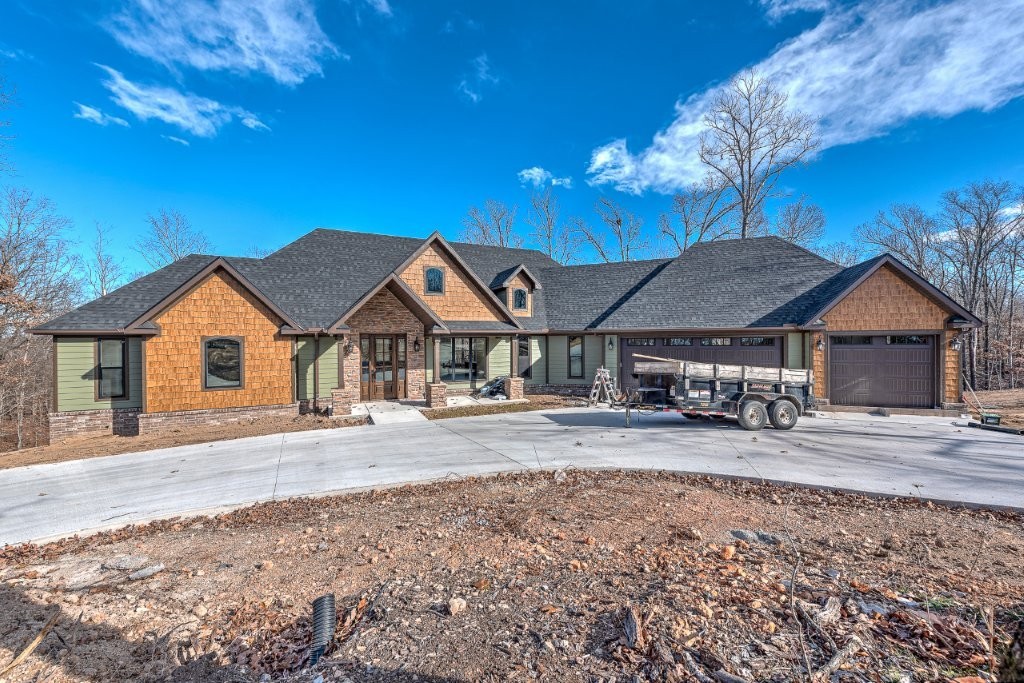 Thompson Estates Bvv - Residential