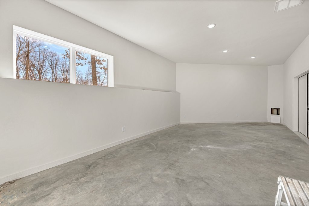 Thompson Estates Bvv - Residential