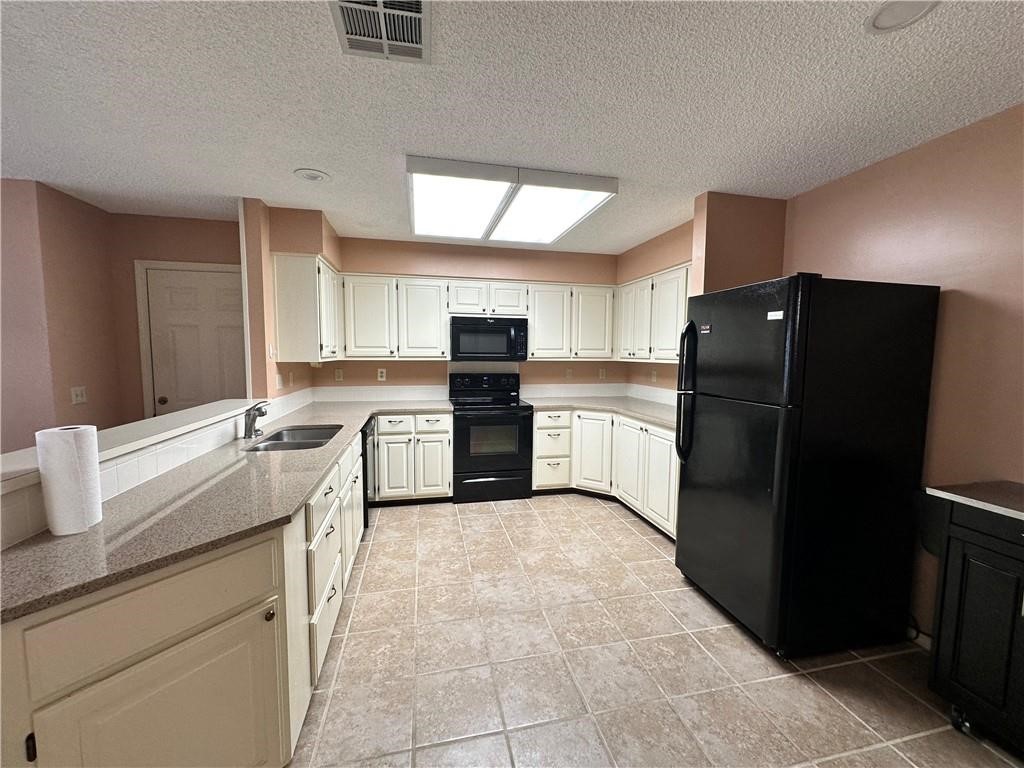 Chelsea Courts Bvv - Residential Lease