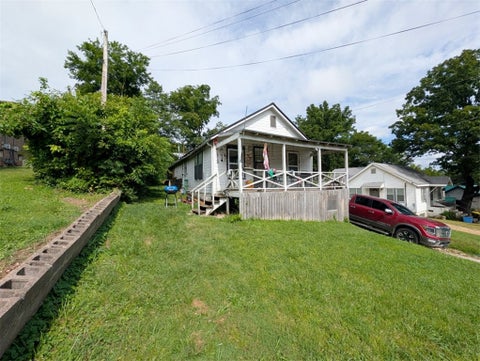 Photo of 1112 N Spring Street, Harrison, AR 72601 (MLS # 1357824)