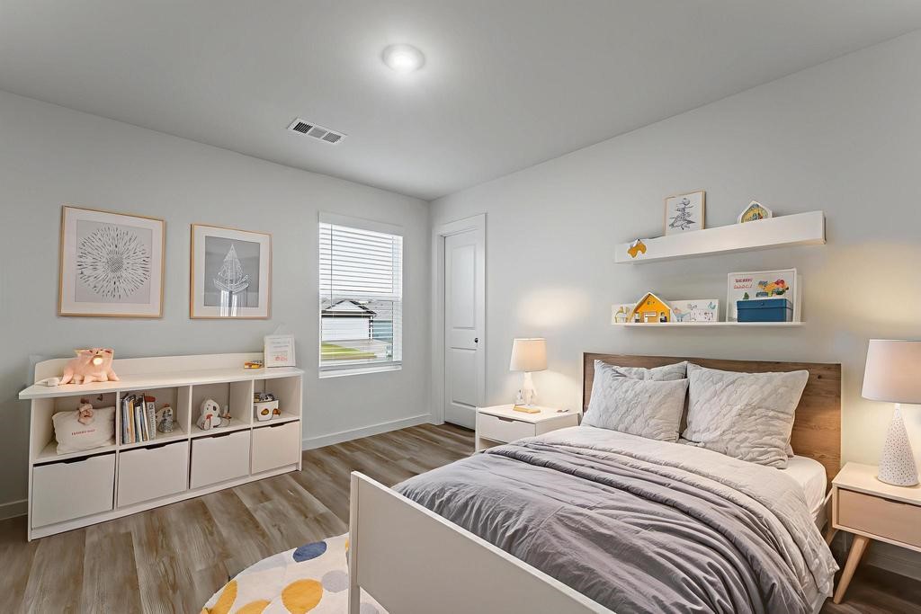 Applewood Estates - Residential Lease