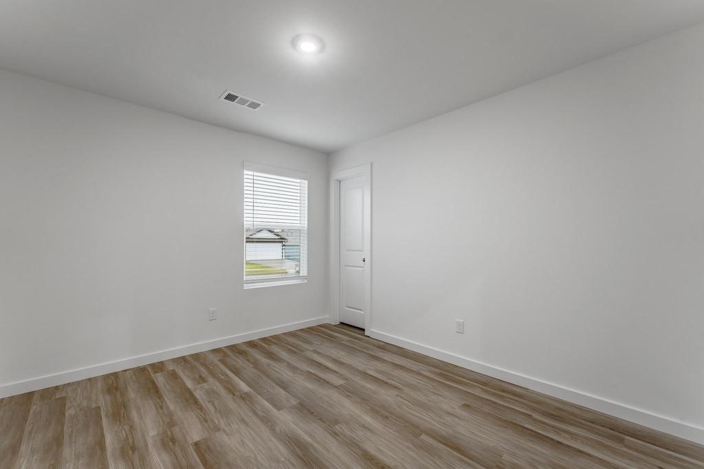 Applewood Estates - Residential Lease