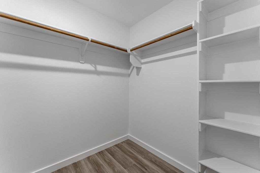 Applewood Estates - Residential Lease