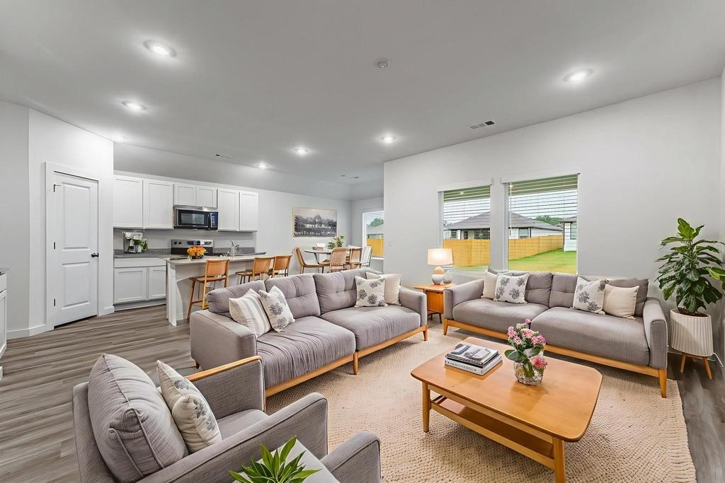 Applewood Estates - Residential Lease