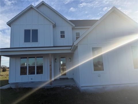 Photo of 24023 Stargaze Lane, Gravette, AR 72736 (MLS # 1330861)