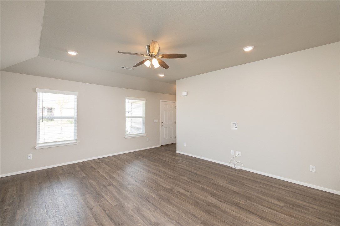 Creekside Meadows - Residential