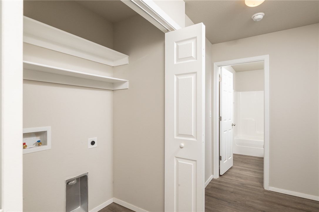 Creekside Meadows - Residential