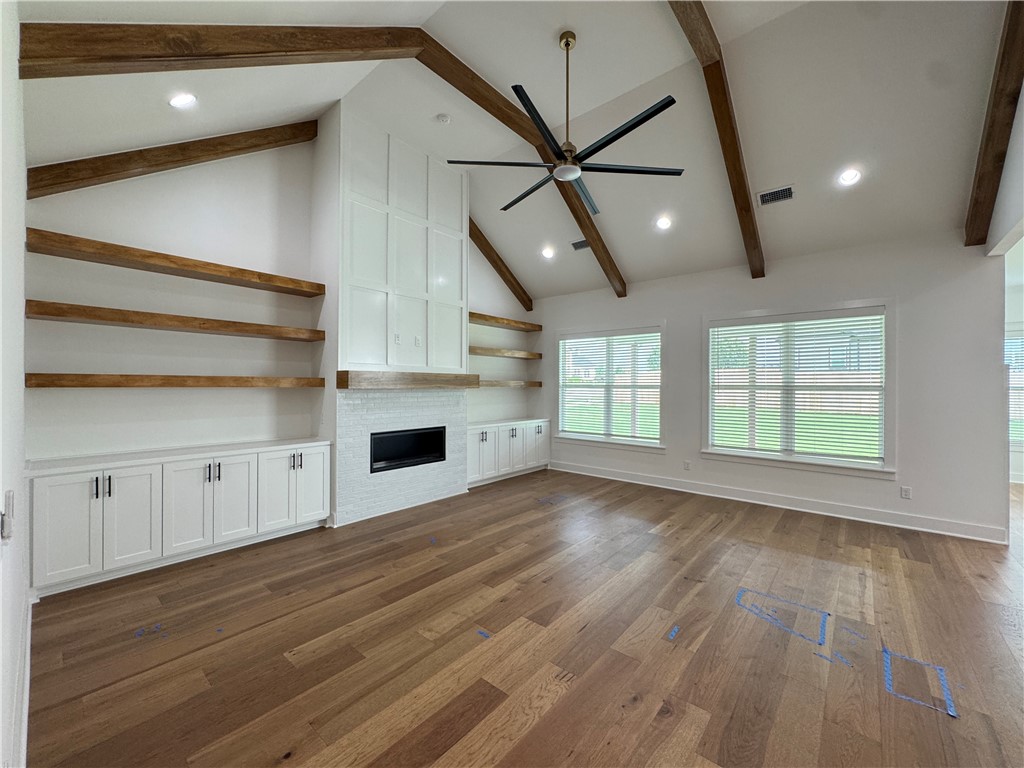Crescent View - Residential