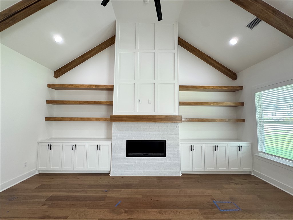 Crescent View - Residential