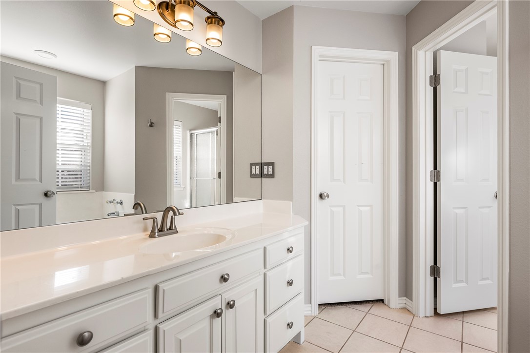 Ridgecrest Meadows Ph 1 Rogers - Residential