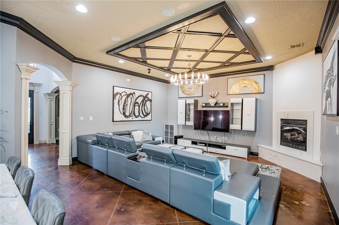 Tuscan Heights - Residential