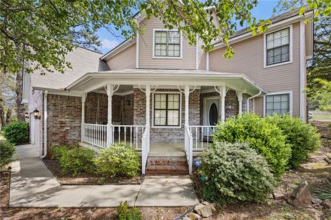 Photo of 1613 Neptune Street, Russellville, AR 72801 (MLS # 1342224)