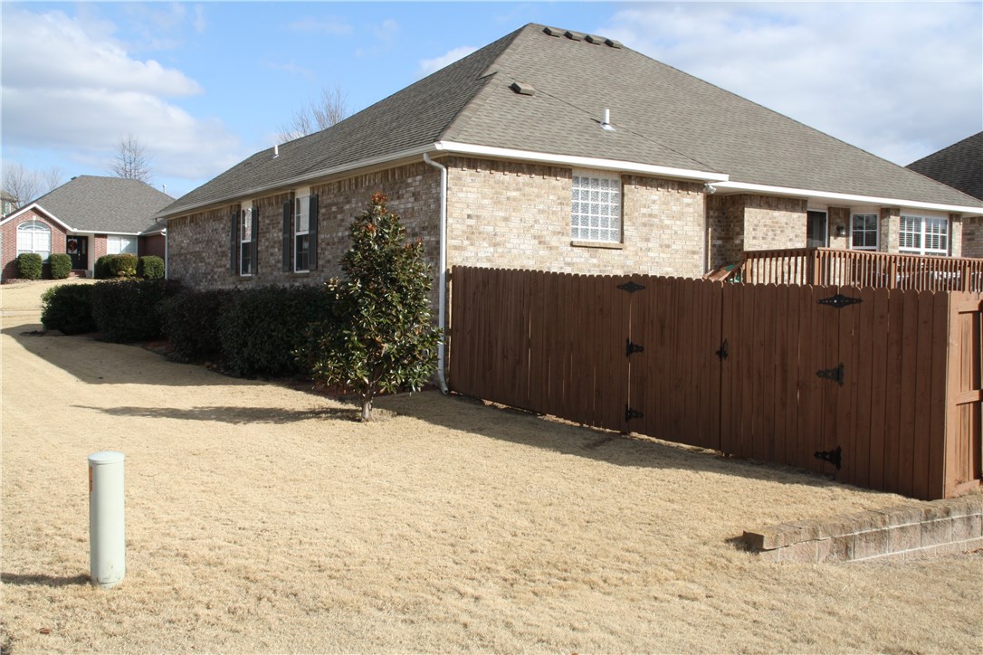Champions Estates Rogers - Residential Lease