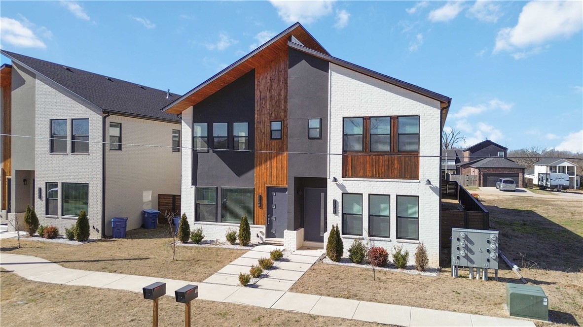 W A Burks Add Bentonville - Residential