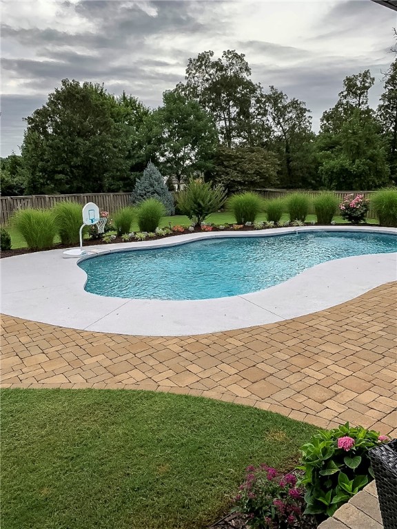 Oak Tree Centerton - Residential