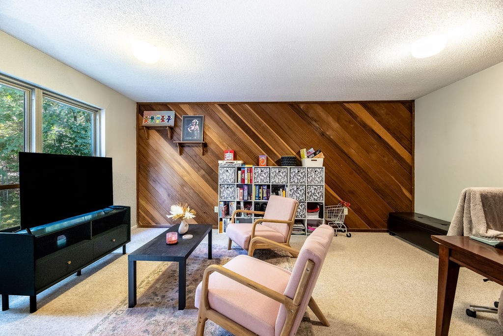 12-16-30 FAYETTEVILLE OUTLOTS - Residential