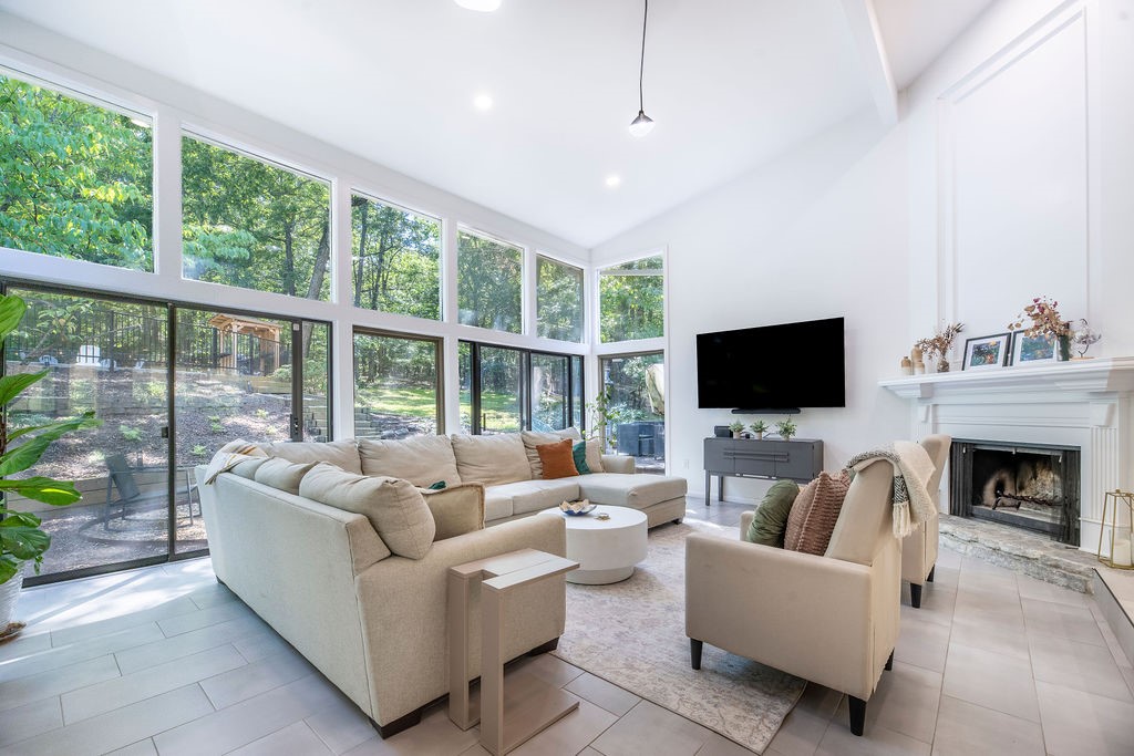 12-16-30 FAYETTEVILLE OUTLOTS - Residential