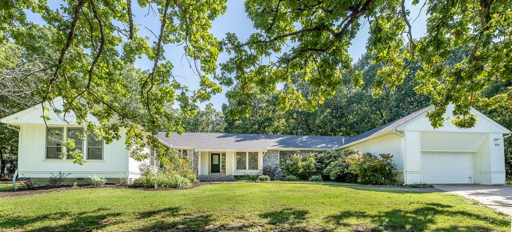 12-16-30 FAYETTEVILLE OUTLOTS - Residential