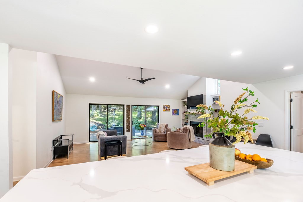 12-16-30 FAYETTEVILLE OUTLOTS - Residential