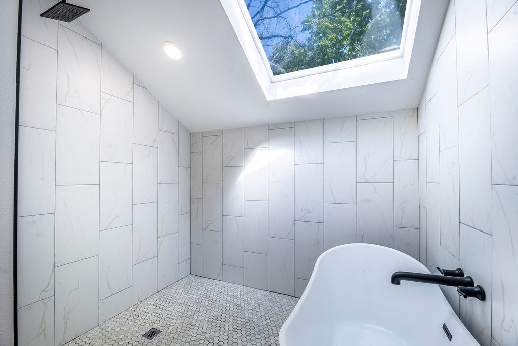 12-16-30 FAYETTEVILLE OUTLOTS - Residential