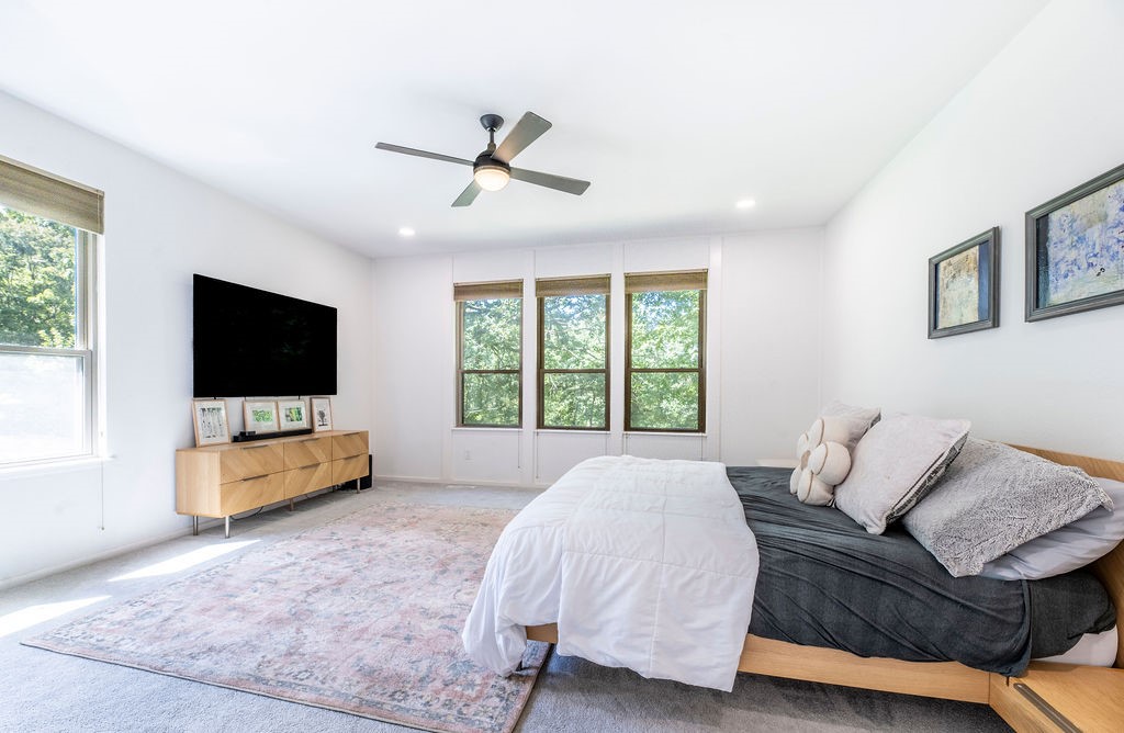 12-16-30 FAYETTEVILLE OUTLOTS - Residential