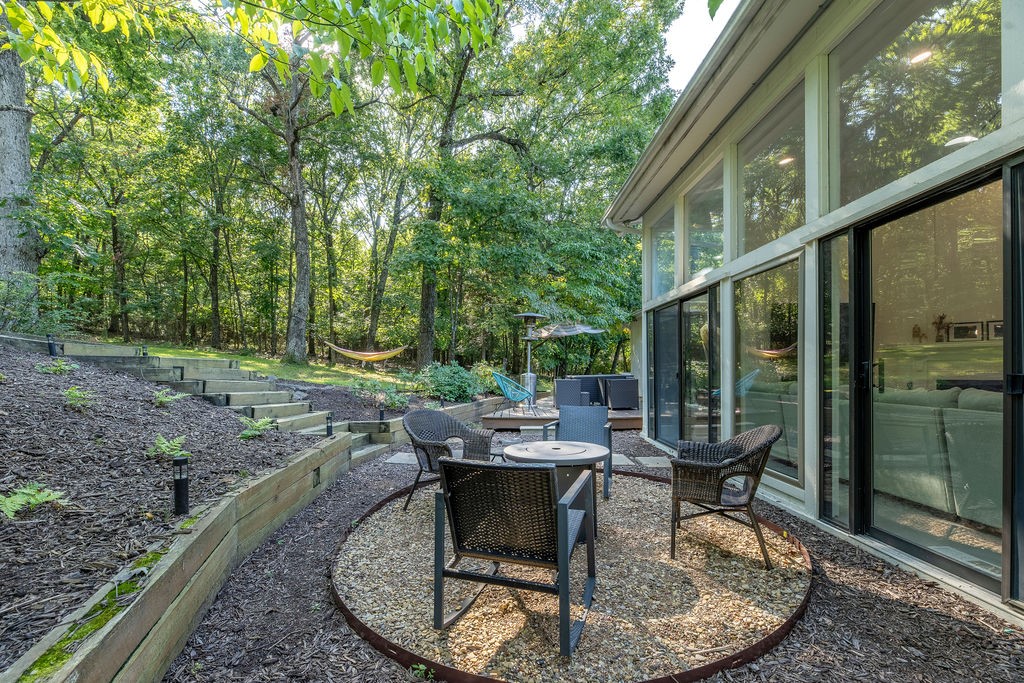 12-16-30 FAYETTEVILLE OUTLOTS - Residential