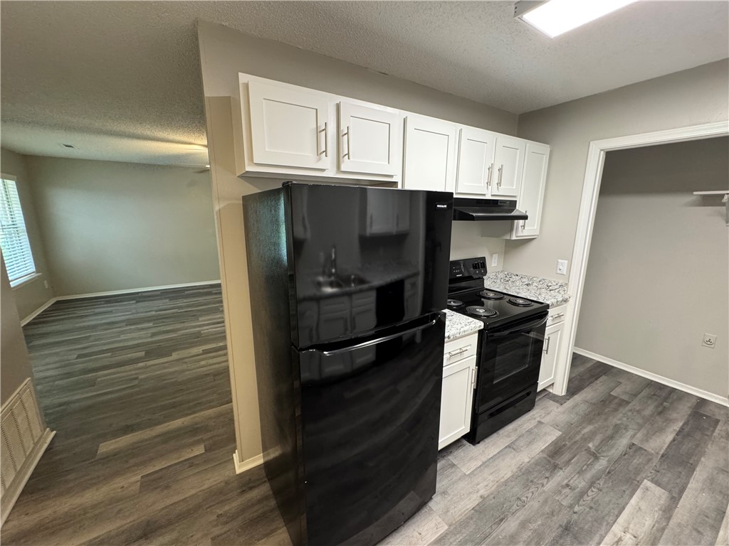 Northwest Acres Estates Ph I - Residential Lease