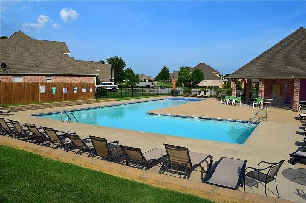 Creekwood Sub Rogers - Residential