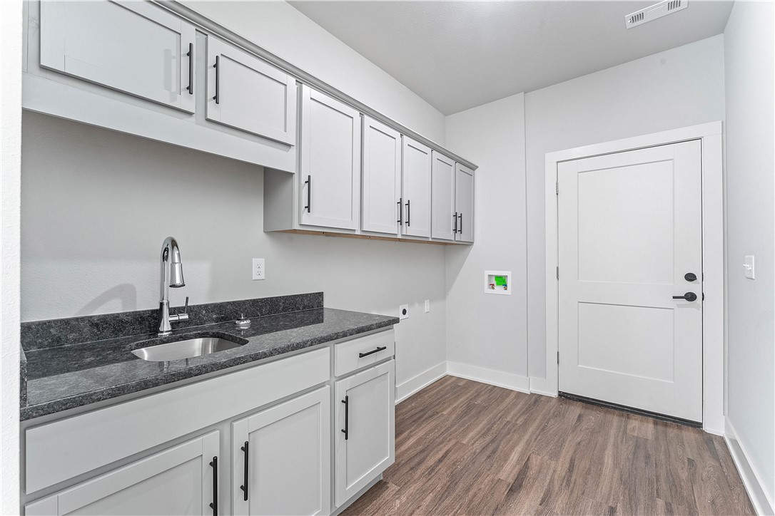 Hawthorne Heights - Residential Lease