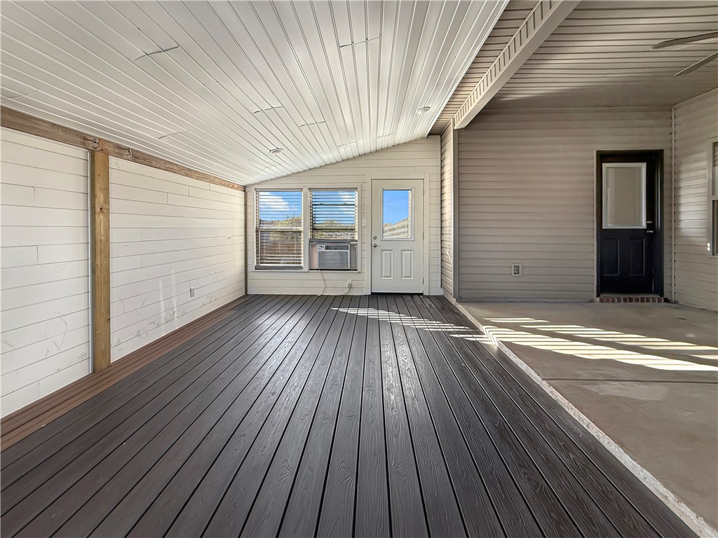 Lakewood 5 - Residential