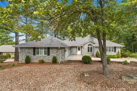 Photo of 53 Mckenzie Drive, Bella Vista, AR 72715 (MLS # 1365975)