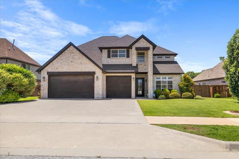 Photo of 4414 S 87th Place, Bentonville, AR 72713 (MLS # 1351350)