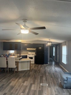 Foxfire Meadows Rogers - Residential