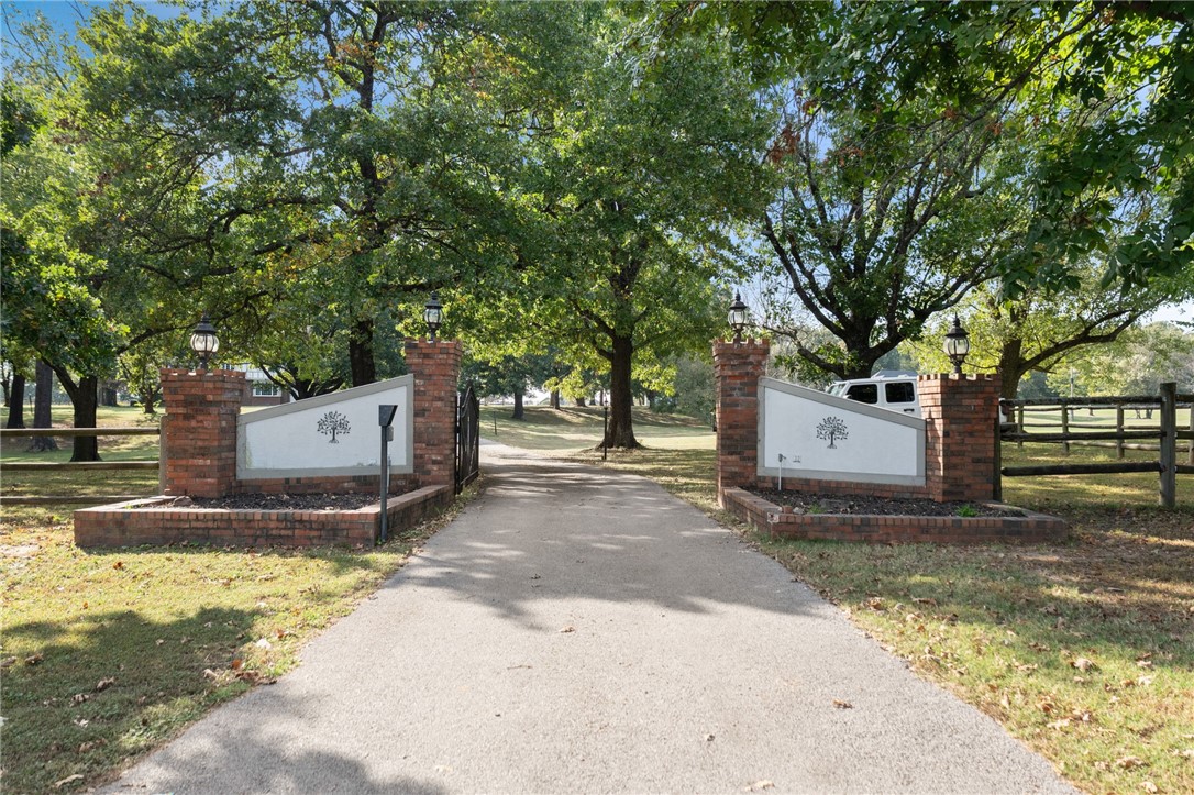 28-20-31 Centerton - Residential