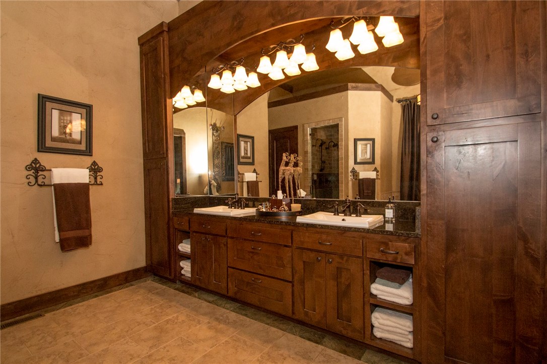 Shadow Valley PUD Ph Vii Rogers - Residential