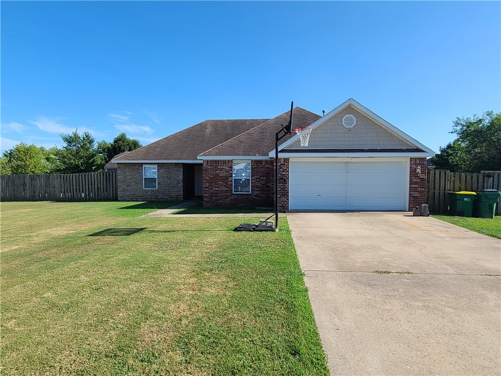 Open House Sunday 8/15/2021, reviewing all offers Monday at 7 p/m. Lovely brick & vinyl home conveniently located near parks, schools, shopping & dining options, & more. Sidewalks throughout neighborhood, spacious fenced-in backyard, wood floors, and split floor plan make this home very desirable.