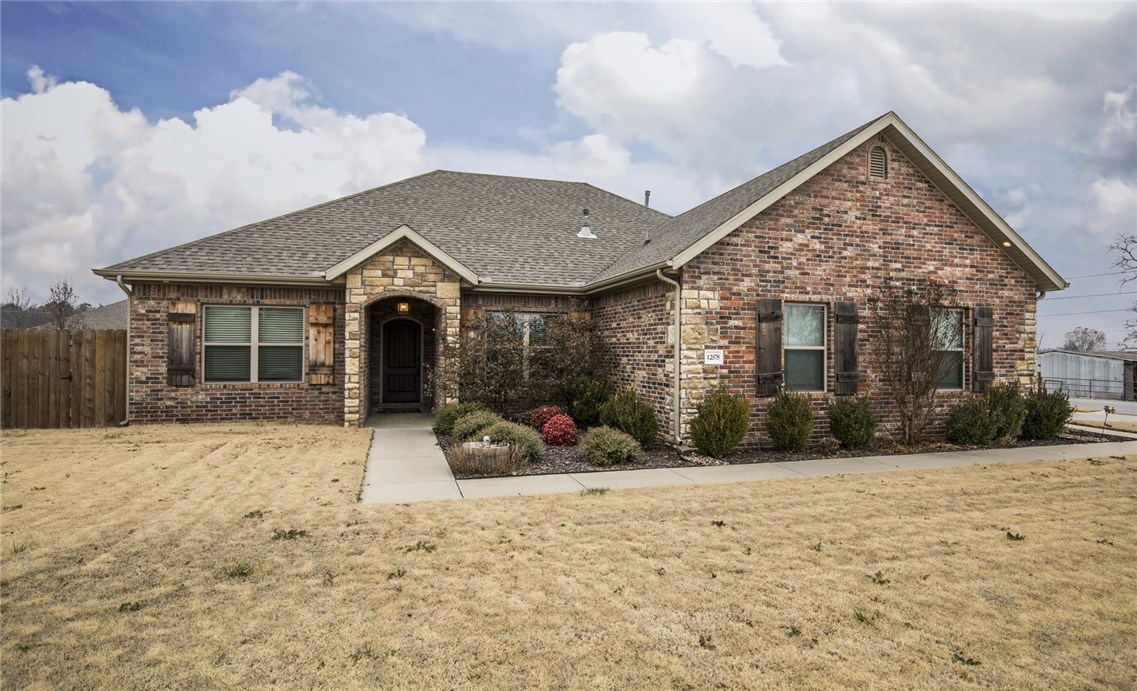 Beautiful family home in a great location near Farmington schools. In friendly neighborhood with large corner lot and fenced in backyard. Wood-grain tile flooring and barrel ceiling entryway into the master suite. Large closets throughout, including a large walk-in closet for the master suite. His and her sinks in both bathrooms and a custom tile shower in the master bath. The outdoor patio is perfect for entertaining and the 2 car garage comes with plenty of storage room.