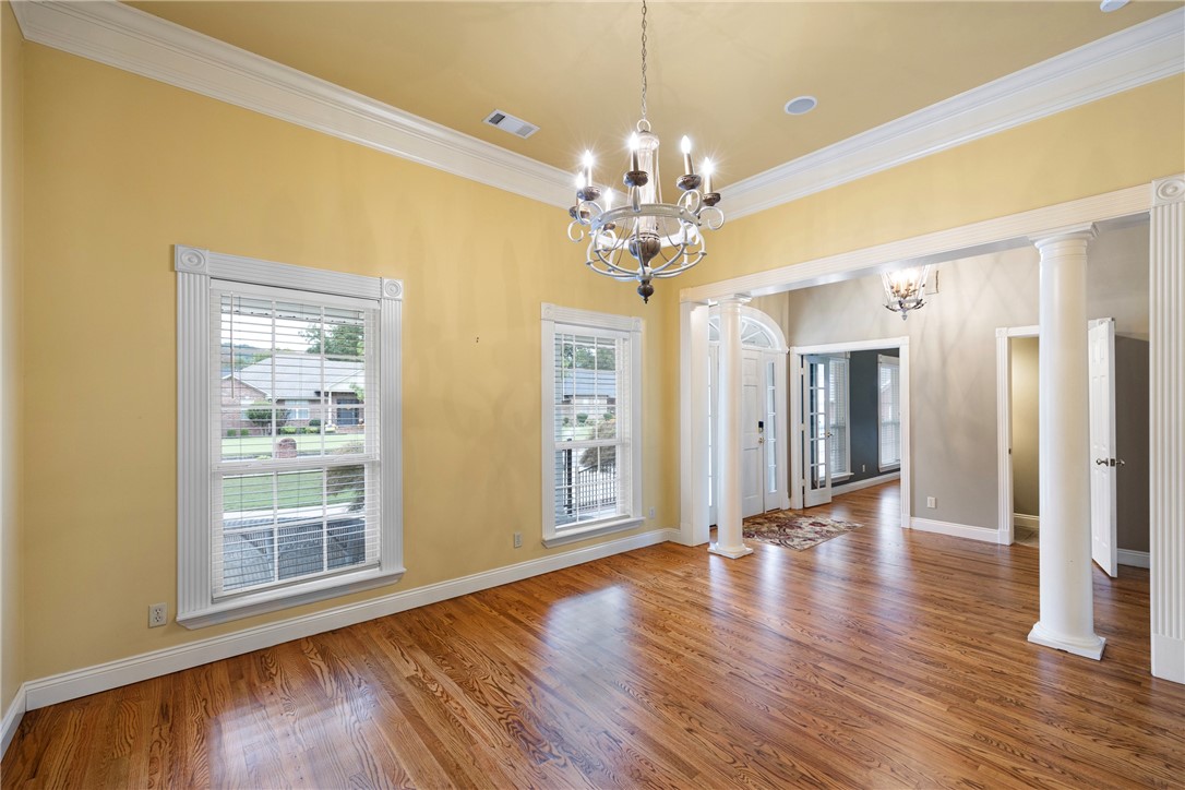 14RU RUSSELLVILLE CITY - Residential