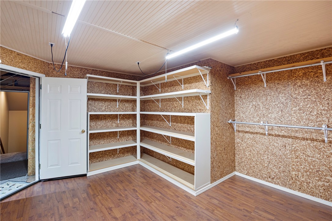 14RU RUSSELLVILLE CITY - Residential