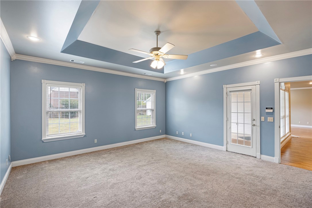 14RU RUSSELLVILLE CITY - Residential