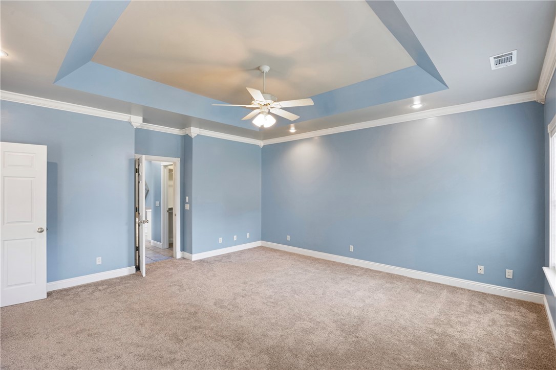 14RU RUSSELLVILLE CITY - Residential