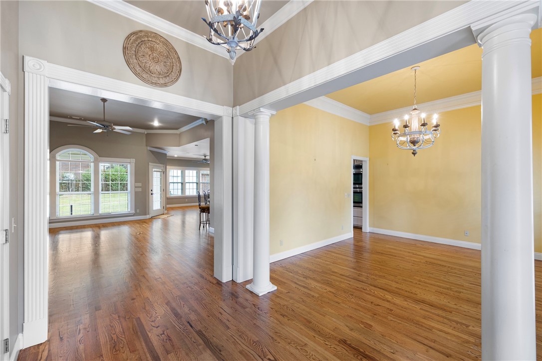 14RU RUSSELLVILLE CITY - Residential