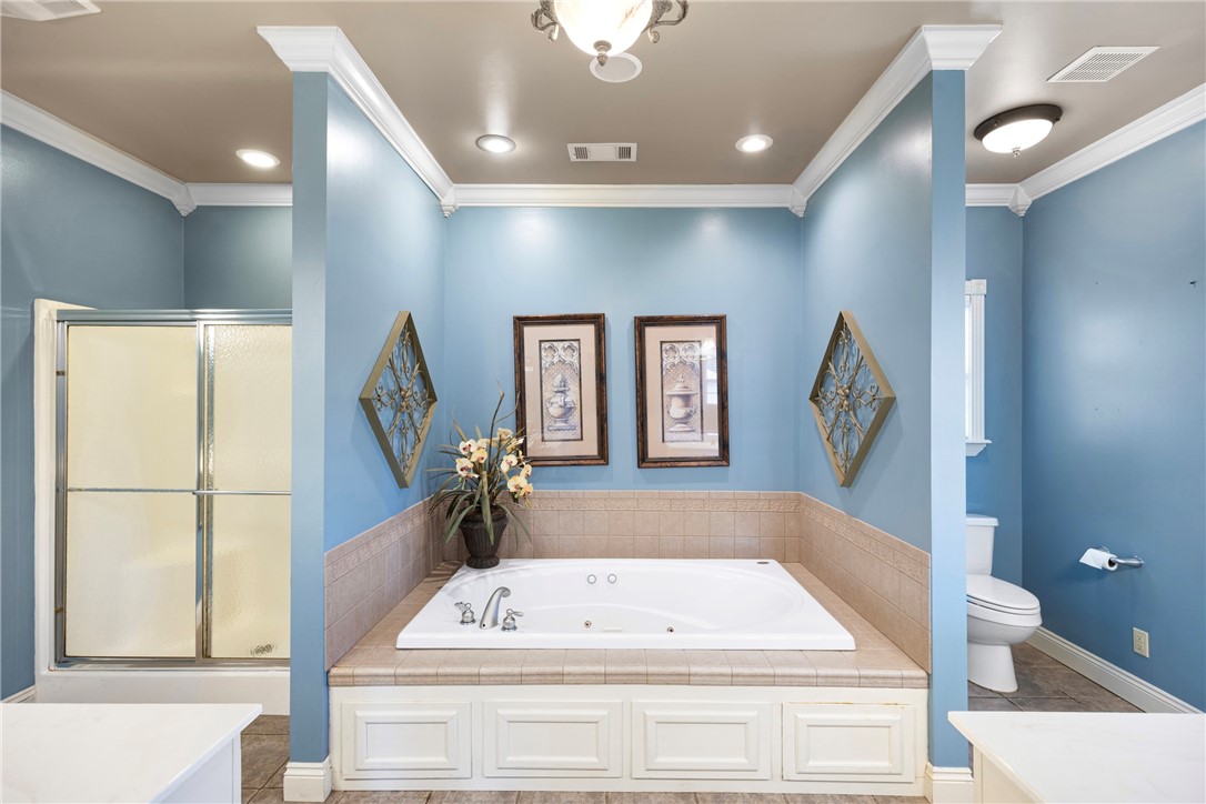 14RU RUSSELLVILLE CITY - Residential